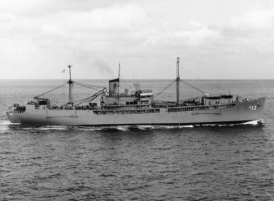 800px-USS_Amphion_4.jpg