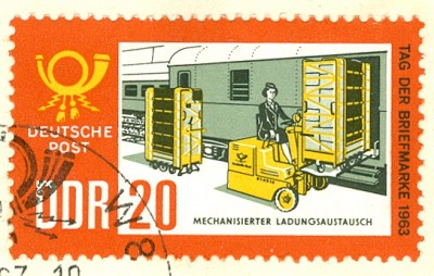 DDR 1963 MiNr. 999 Bahnpostwagen.jpg