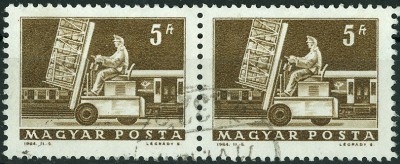 Ungarn 1964 BahnPost Beladung von Waggon.jpg