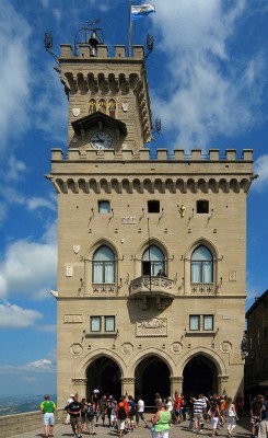 640px-Parliament_San_Marino.jpg