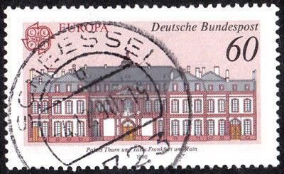 E1990_0001.jpg