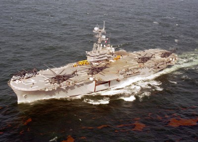 USS_Inchon_(MCS-12)_underway_in_the_Gulf_of_Mexico_2001.JPEG