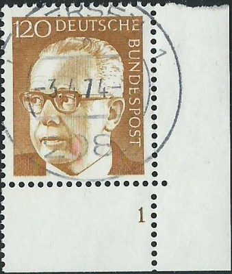 251d.jpg