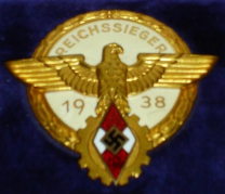 Reichsberufswettkampf-victor's-badge-1938.png